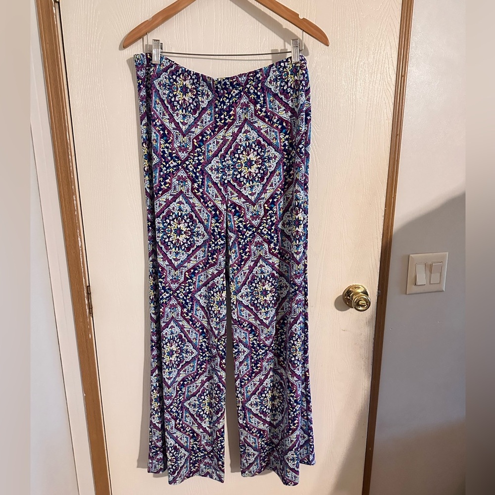 NWT Chicos palooza pants 2R